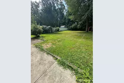 1075 Fireside Avenue, Ewing Township, NJ 08618 - Photo 9