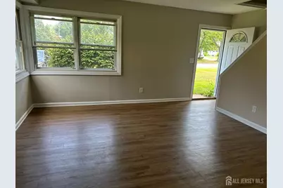 1075 Fireside Avenue, Ewing Township, NJ 08618 - Photo 3