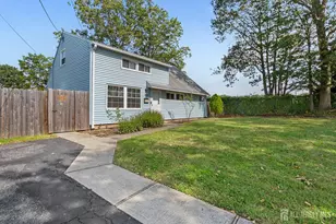 990 N Rebecca Pl, Iselin, NJ 08830 - Photo 3