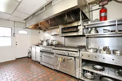 625 Wyckoff Avenue #A, Wyckoff Township, NJ 07481 - Photo 13