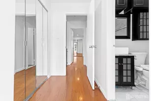 302 Westgate Dr, Edison, NJ 08820 - Photo 29