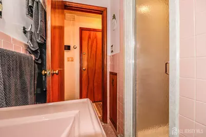 331 W Inman Avenue W, Rahway, NJ 07065 - Photo 19