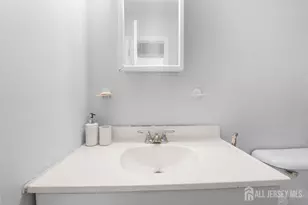 158 Henderson Pl, East Windsor Township, NJ 08520 - Photo 11