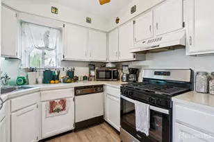 48 Woodland Way, South Brunswick Township, NJ 08810 - Photo 9