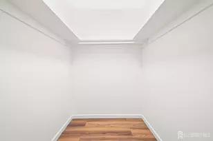 1301 Commons Dr, East Brunswick Township, NJ 08816 - Photo 19