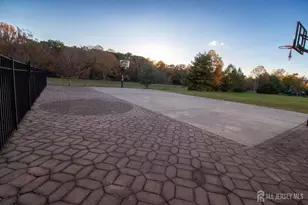 28 Stanley Dr, Monroe Township, NJ 08831 - Photo 31