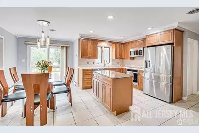 3993 Park Avenue, Edison, NJ 08820 - Photo 9