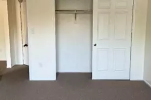 324 Sharon Garden Ct, Woodbridge Township, NJ 07095 - Photo 9