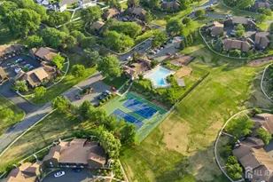 542 Westgate Dr, Edison, NJ 08820 - Photo 3