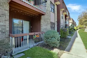 39 Powderhorn Ct, Woodbridge Township, NJ 07095 - Photo 13