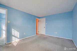 35 Dayna Ct, Perth Amboy, NJ 08861 - Photo 17