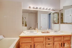 40B Rutland Ln, Monroe Township, NJ 08831 - Photo 17