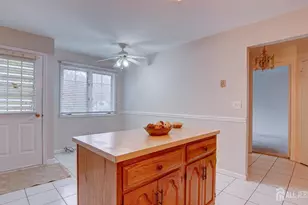 40B Rutland Ln, Monroe Township, NJ 08831 - Photo 3