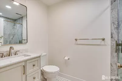 145 Maplewood Court, Edison, NJ 08820 - Photo 35