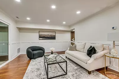 145 Maplewood Court, Edison, NJ 08820 - Photo 13