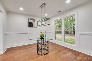 145 Maplewood Ct, Edison, NJ 08820 - Photo 15