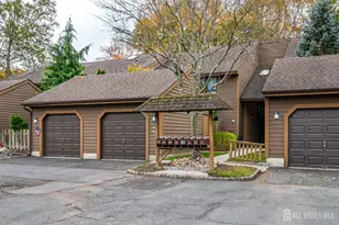 145 Maplewood Ct, Edison, NJ 08820 - Photo 3