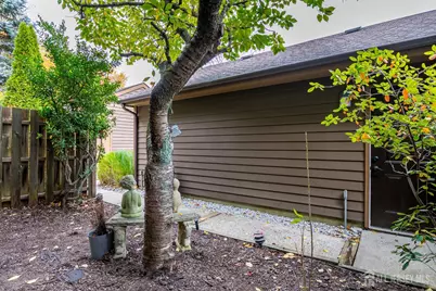 145 Maplewood Court, Edison, NJ 08820 - Photo 7