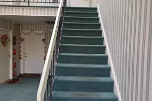 206 Sharon Garden Ct, Woodbridge Township, NJ 07095 - Photo 3