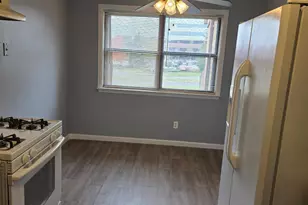 206 Sharon Garden Ct, Woodbridge Township, NJ 07095 - Photo 9