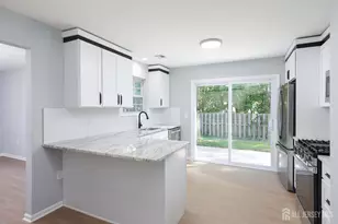 4 Ellison Ct, Keyport, NJ 07735 - Photo 11