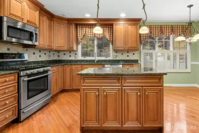 19 Ravenswood Lane, Scotch Plains Township, NJ 07076 - Photo 5