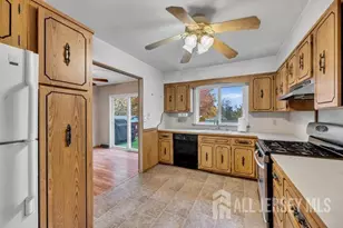 25 Venus Rd, Old Bridge Township, NJ 08879 - Photo 17