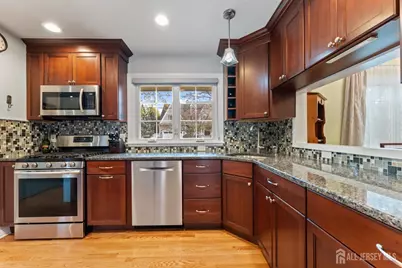 568 Mountainview Terrace, Dunellen, NJ 08812 - Photo 5