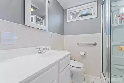 568 Mountainview Terrace, Dunellen, NJ 08812 - Photo 33