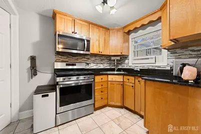 255 Newman Street, Metuchen, NJ 08840 - Photo 7