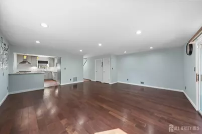 31 Buttonwood Drive, East Brunswick Township, NJ 08816 - Photo 7