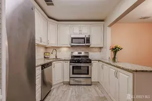 63 Pennsylvania Way, North Brunswick Township, NJ 08902 - Photo 15