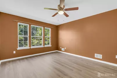 356 Hawthorne Road, North Brunswick Township, NJ 08902 - Photo 17