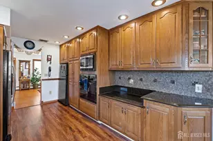 13 Roberts St, South Brunswick Township, NJ 08824 - Photo 11