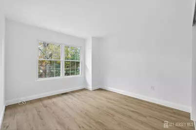 61 Albury Way, North Brunswick Township, NJ 08902 - Photo 27