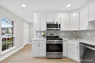 61 Albury Way, North Brunswick Township, NJ 08902 - Photo 3