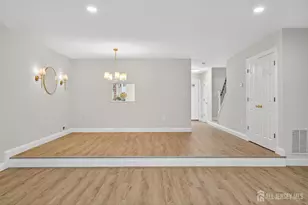 61 Albury Way, North Brunswick Township, NJ 08902 - Photo 9