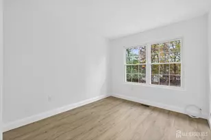 61 Albury Way, North Brunswick Township, NJ 08902 - Photo 29