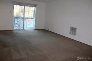 820 Edison Glen Terrace, Edison, NJ 08837 - Photo 9