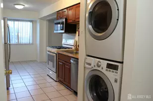 820 Edison Glen Terrace, Edison, NJ 08837 - Photo 3