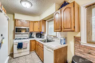 1072 Bordentown Ave, Sayreville, NJ 08859 - Photo 9