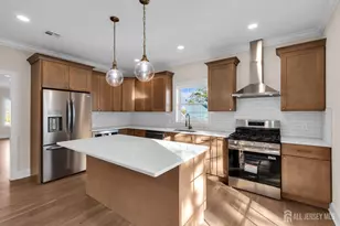 409 Eagle Ave, Perth Amboy, NJ 08861 - Photo 9