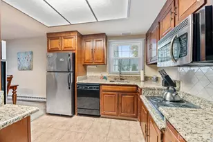 177 Rossmoor Dr, Monroe Township, NJ 08831 - Photo 9