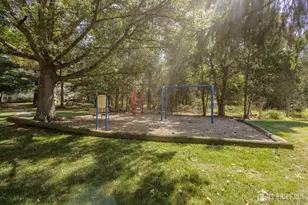 412 Hawkshead Way, Franklin Township, NJ 08873 - Photo 33