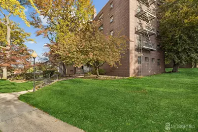 501 Linwood Drive, Fort Lee, NJ 07024 - Photo 25