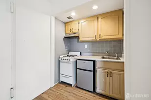 501 Linwood Dr, Fort Lee, NJ 07024 - Photo 19