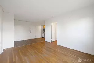 501 Linwood Dr, Fort Lee, NJ 07024 - Photo 11