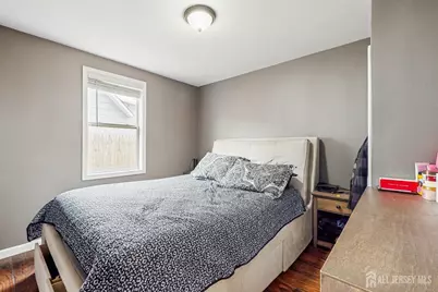 20 S So 8th Avenue, Manville, NJ 08835 - Photo 9