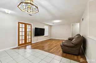 20 Austin Ct, Freehold Township, NJ 07728 - Photo 9