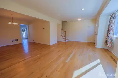 10-Q Dayton Circle, South Brunswick Township, NJ 08810 - Photo 5